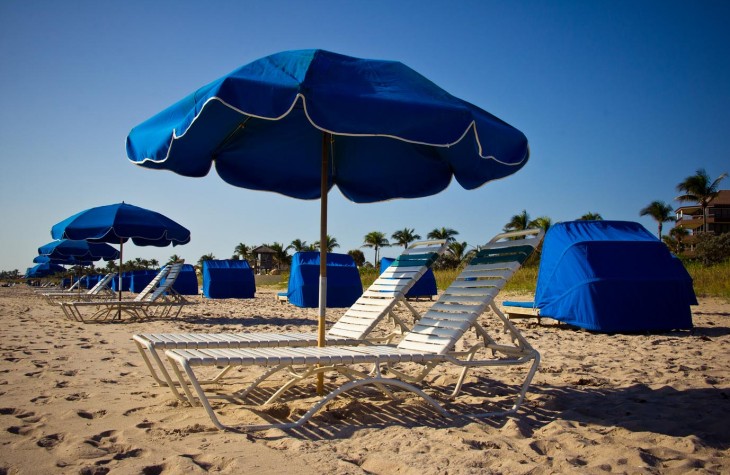 delray beach, blue umbrellas, sun