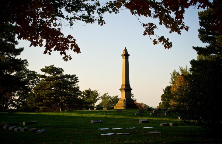 lakeview cemetery monument