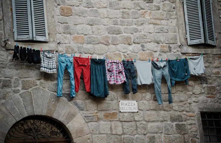 italy, clothesline